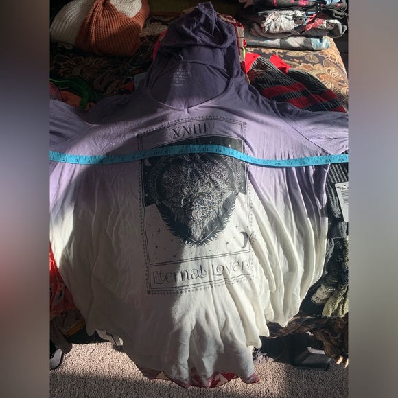 torrid Lavender Ombre Hooded Graphic Long Sleeve Tee - Picture 3 of 8